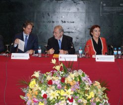 El Presidente de la FEMP, junto al Secretario de Estado, Antonio Beteta, y la Directora General, Ester Arizmendi.